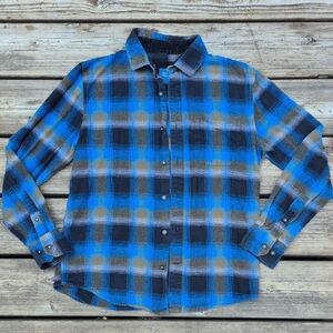 Casual Blue Plaid Button Down Shirt